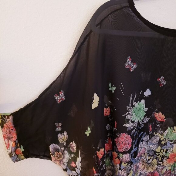 Sheer Black Pullover Top with Floral Design Plus Size O/S EUC - Picture 3 of 7